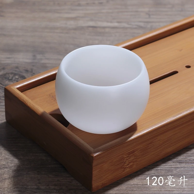 

This is a single-cup ceramic Chinese-style tea brewing cup made of high-quality, plain-fired jadeite