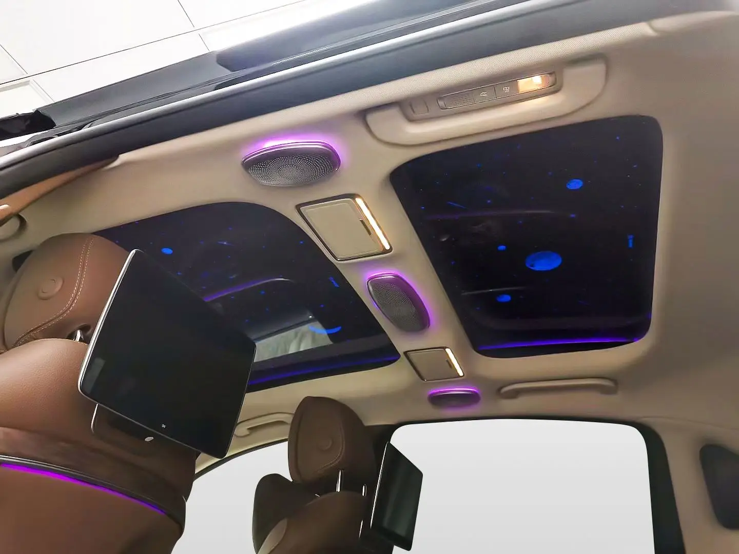 Автомобильные колонки Светодиодные колонки на крыше 64 цвета окружающего освещения для W213