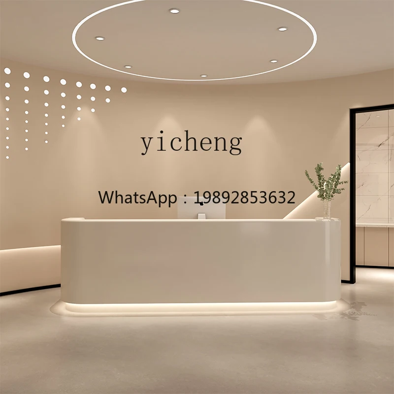 Касса AA, счетчик, простой современный медицинский салон красоты, парикмахерская, магазин одежды, стойка регистрации, бар