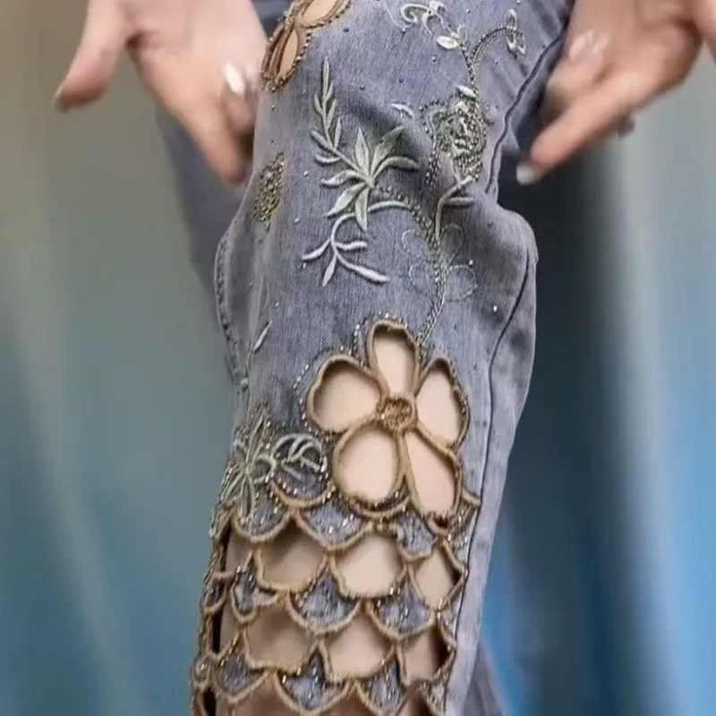 여성 하이엔드 속이 비치는 자수 데님 8부 튜브 팬츠 2025 신상 여름 얇은 하이웨이스트 스타일리쉬 데님 튜브 팬츠