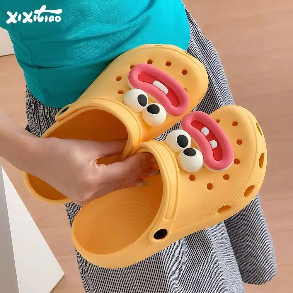 

Clogs Casual Platform Slippers Women Flats Cute Cartoon Designer Couples Shoes Fashion Elegant Summer Sandals Elegant Footwear