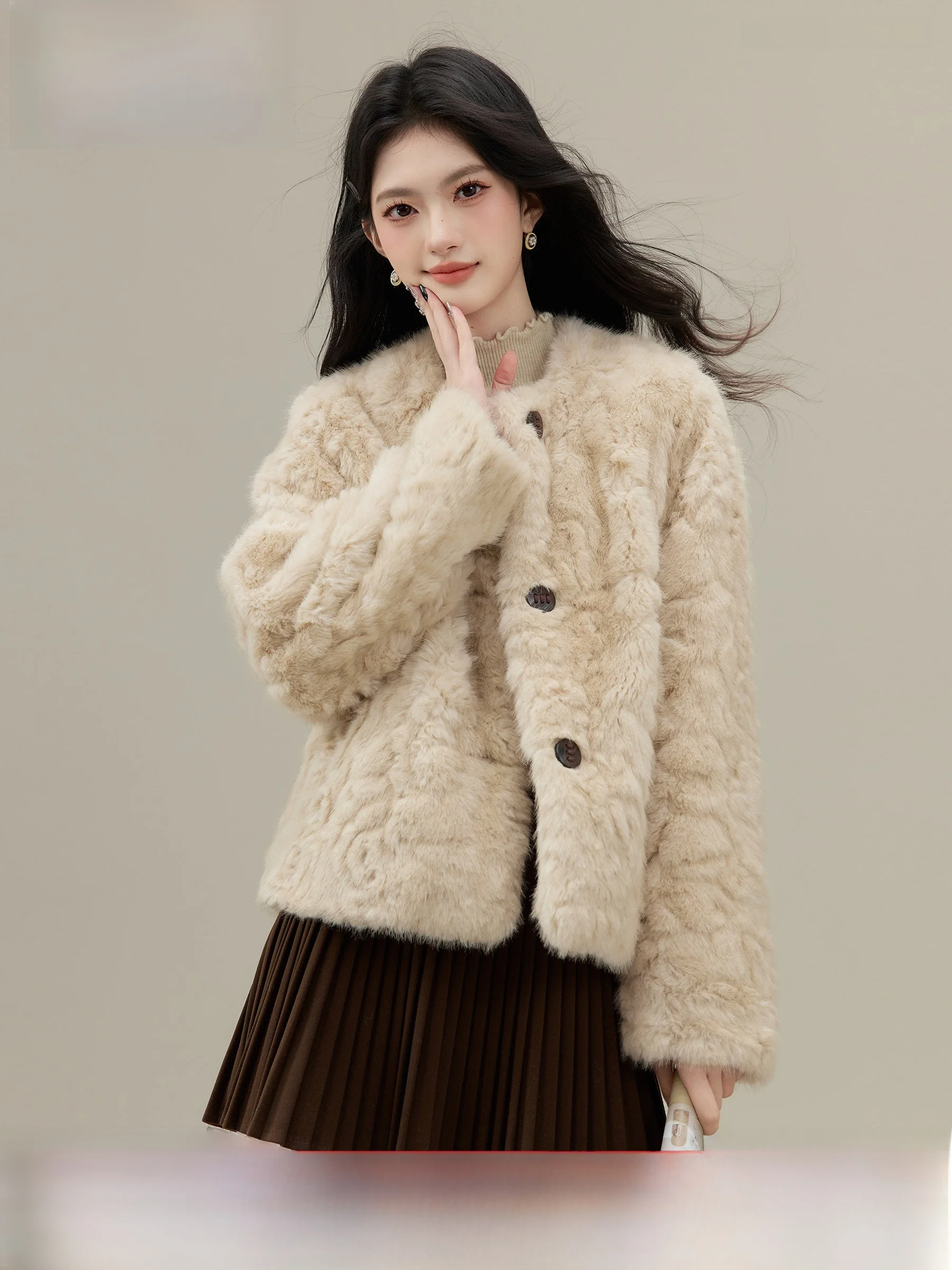 

Lingjiu Brown Buttoned Fur Jaet Women's Winter New Small Size Lamb Fur Top Inteated Leather And Fur Outerwear Simple Sle