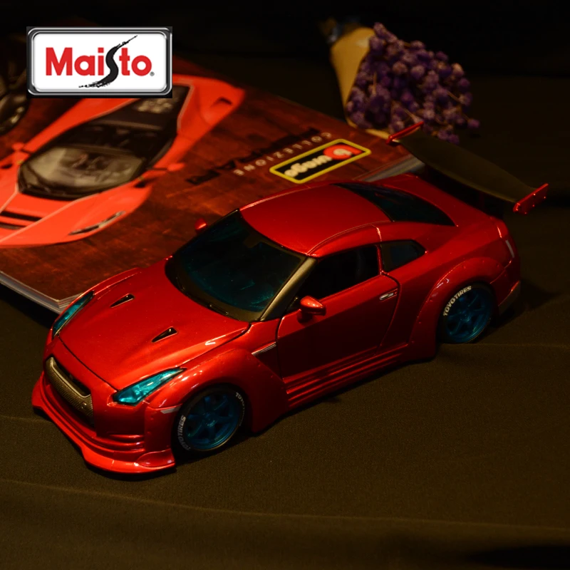 Maisto 1:24 2009 Nissan GTR Tokyo Drift Alloy Sports Car Model Diecast Metal Racing Car Vehicles Model Simulation Toy Gifts