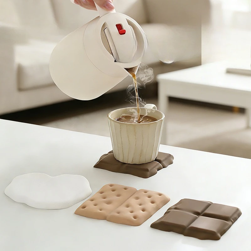 Silicone Coasters for Home Use Premium Anti-Scald Table Mats Thickened Stain-Resistant Multi-Functional Heat-Insulating Pads