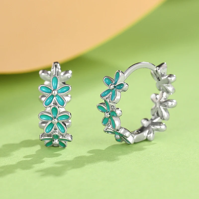 Huitan Exquisite Blue Flower Hoop Earrings Lady Low-key Daily Graceful Jewelry Sweet Girls Delicate Silver Color Accessories