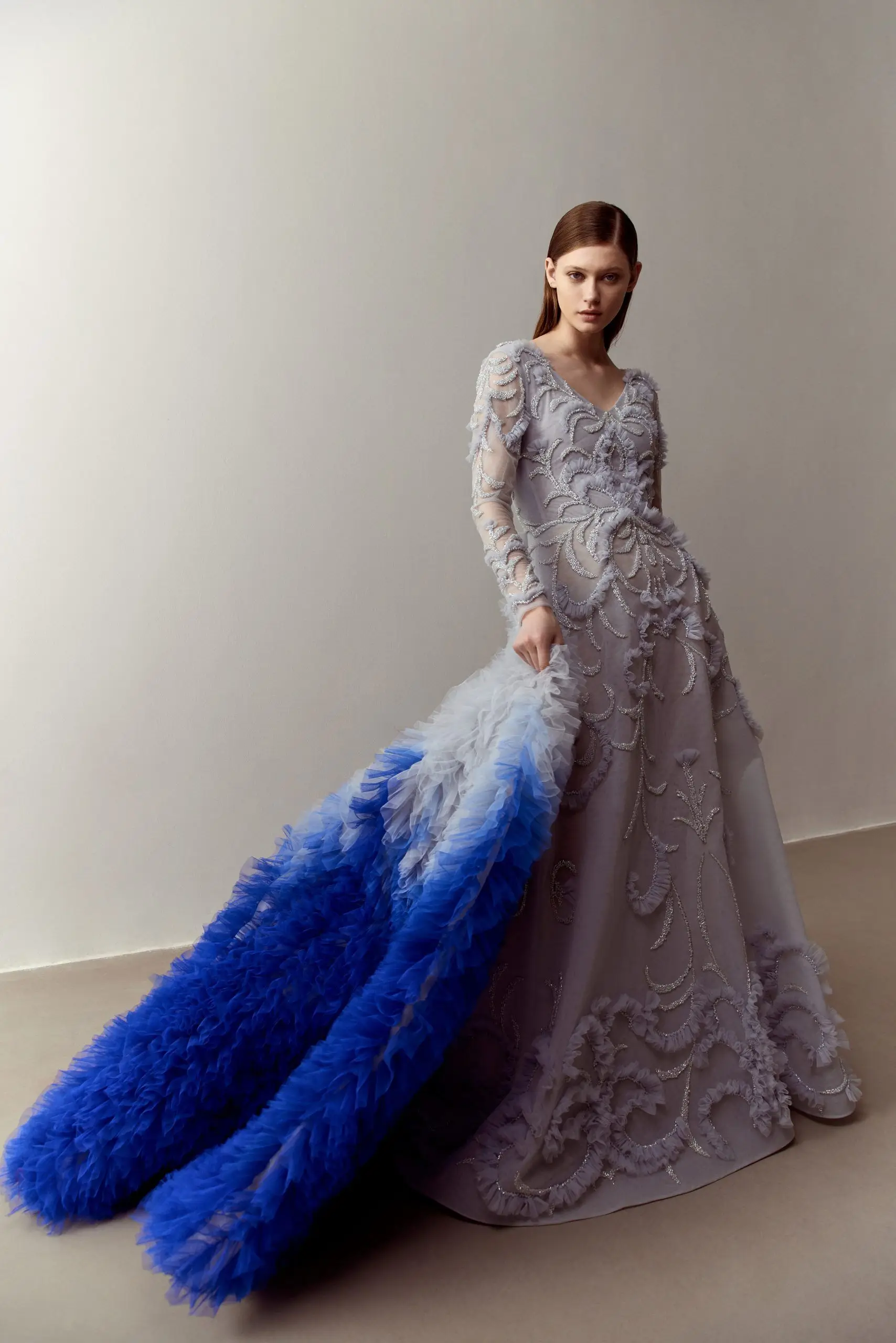 LY43 New Arrival Long Sleeves Beaded With Blue Train prom dresses فساتين السهرة vestidos de fiesta فساتين سهره evening dresses