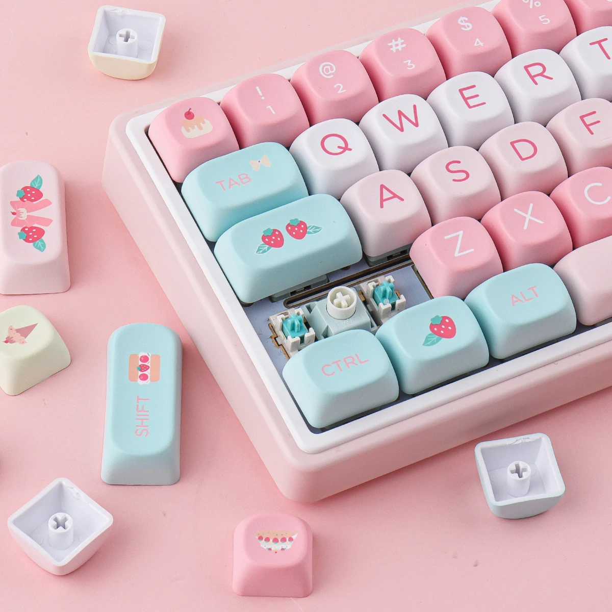 Strawberry Dessert House 5-Side Dye-Sublimation Keycap Set 132 Keys PBT MOA Profile