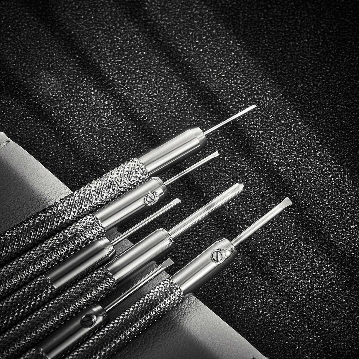 13PCS Screwdriver Set 0.6mm-2.0mm Slotted/Cross Watch Repairs Professional Screw Driver Kit for Watchmakers Watch Repair Tools