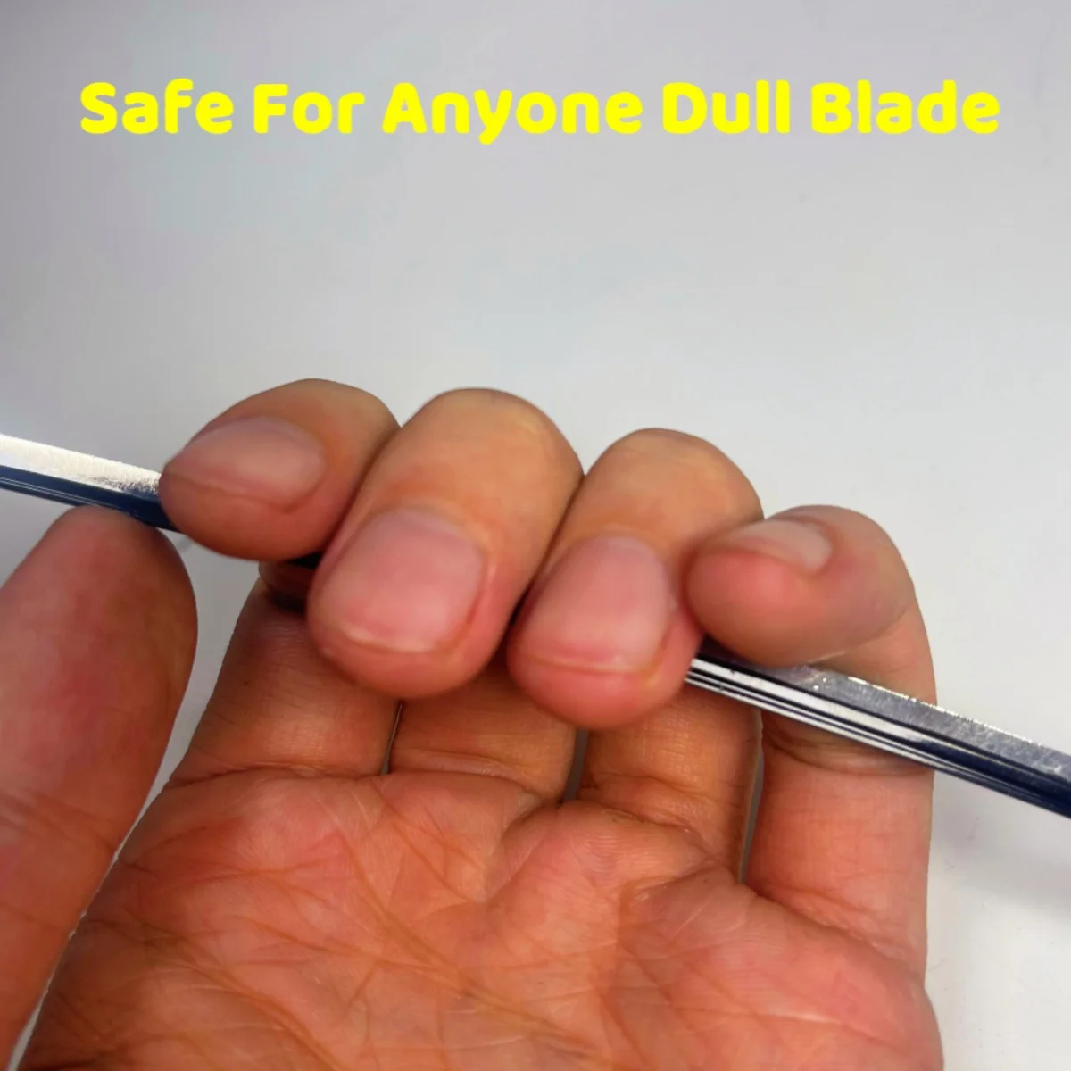 8.6インチ ロロノア・ゾロ メタル刀 オリジナル侍刀 日本刀 サブレ ニンジャナイフ コスプレアクセサリー 小道具 おもちゃ