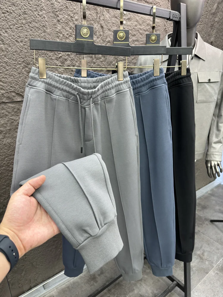 

Svip Slim Fit Tapered Sweatpants Men's Comfortable Faionable Autumnal 3D Tailored Casual Pants Loose Fit Cuffed Trousers