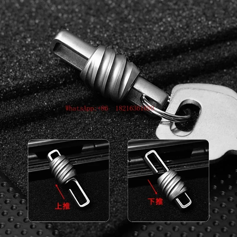

182Store FB46 TC4 Titanium Alloy Car Keychain Key Ring Quick Buckle Mini Quick Open Buckle