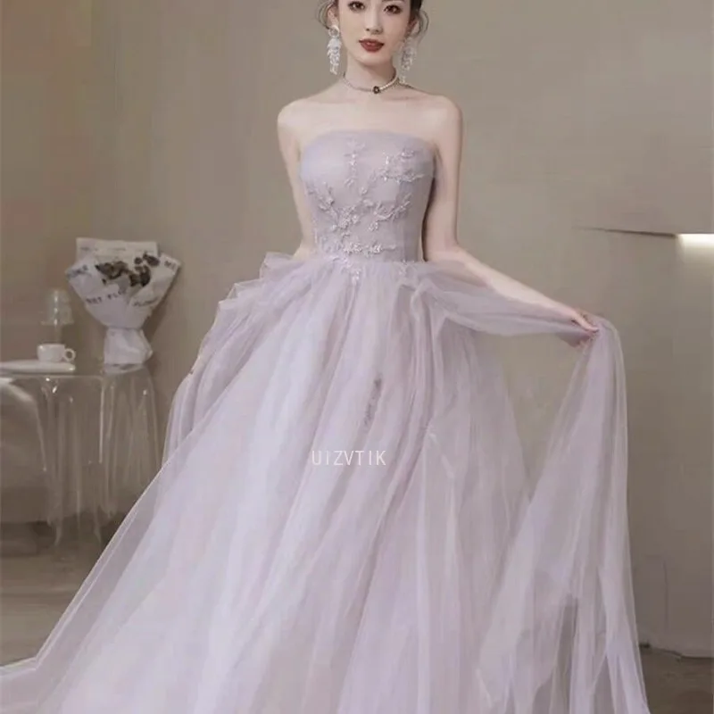 فساتين زفاف فاخرة خفيفة للعروس 2025 فساتين نسائية أنيقة ومثيرة بدون حمالات لالتقاط الصور أرجواني للحفلات الراقصة المسائية