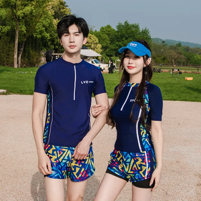 

Rash Guard Men Women 2 Pieces Short Sleeve Shirt Shorts Print Couples Swimwear Surfing Bathing Suits UV Sun Protection Quick Dry