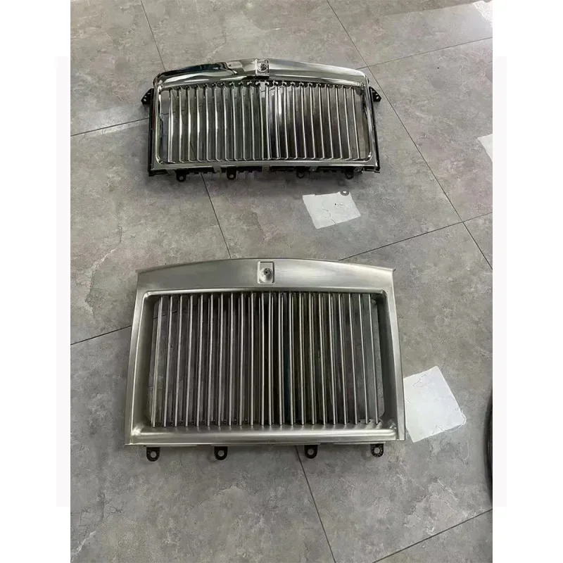 

Complete Front Bumper with Facelift Grill Hot Sales Replacement Car Part