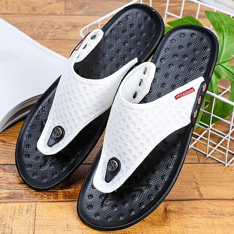 MAEDEF Flip Flops Men Summer Beach Sandals Comfortable Non Slip Slippers Lightweight Outdoor Slides Soft Sole Flat Shoes for Men