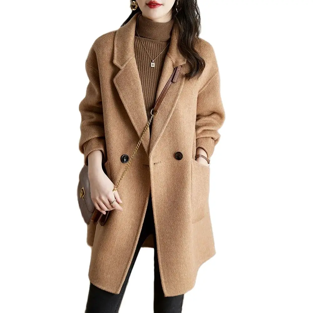 

Woolen Coat Women Fall/winter 2024 New Korean Fashion Temperament,Middle Long Loose Herringbone Casual Warm Coat Female Tide。