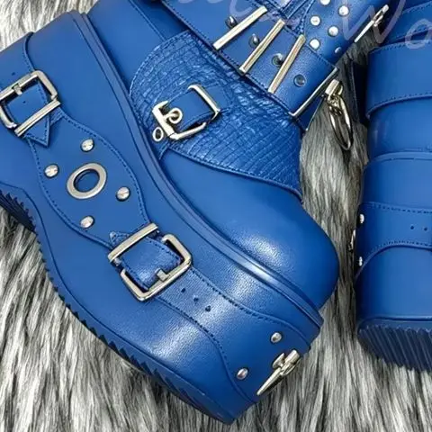 Women Biker Ankle Boot Platform Leather Multi Buckle Straps Side Zipper Rivets Studded Chunky Motorcycle Boots Fashion Punk Rock