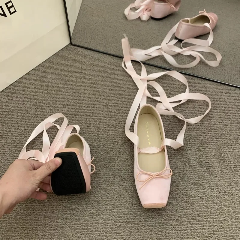 New Style Classic Silk Ballet Shoes Lace Up Ballet Shoes Women Square Toe Bowtie and Rose Flower Women Flat Elegant Luxury Shoes