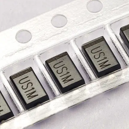 100Pcs / Lot UF4007…