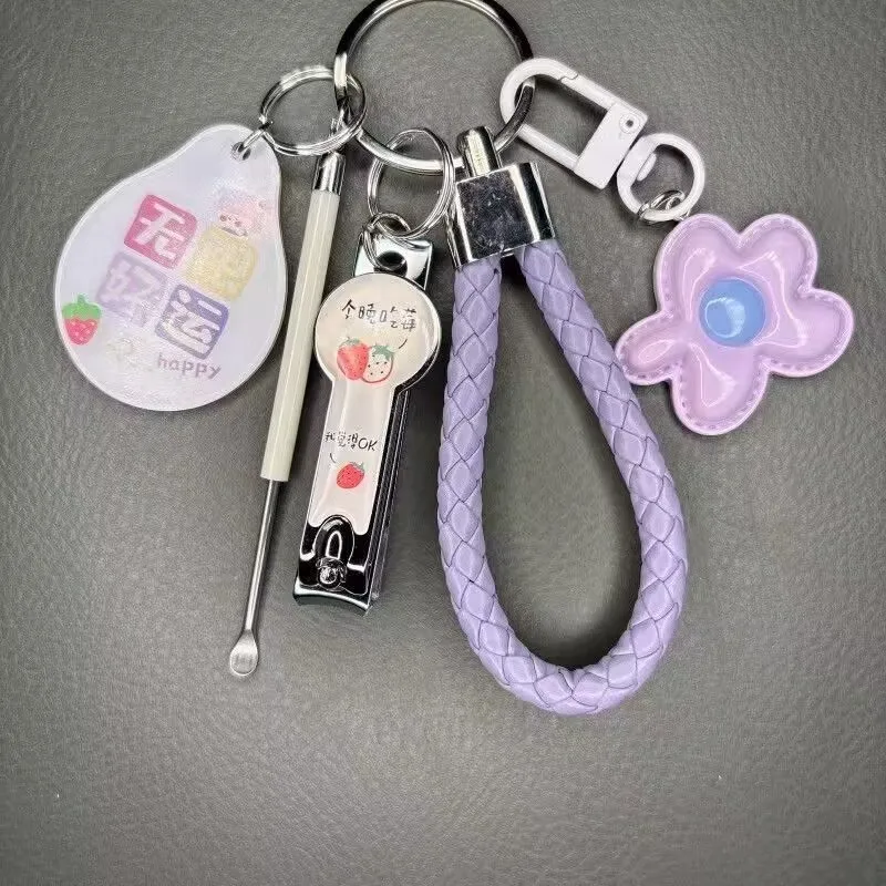Dopamin-Farbiger Blumen-Schlüsselanhänger Niedlicher Mädchen-Stil Taschenanhänger Zubehör Nagelknipser Ohrenreiniger Schlüsselring Tragbares Set Geschenk – Detail 3