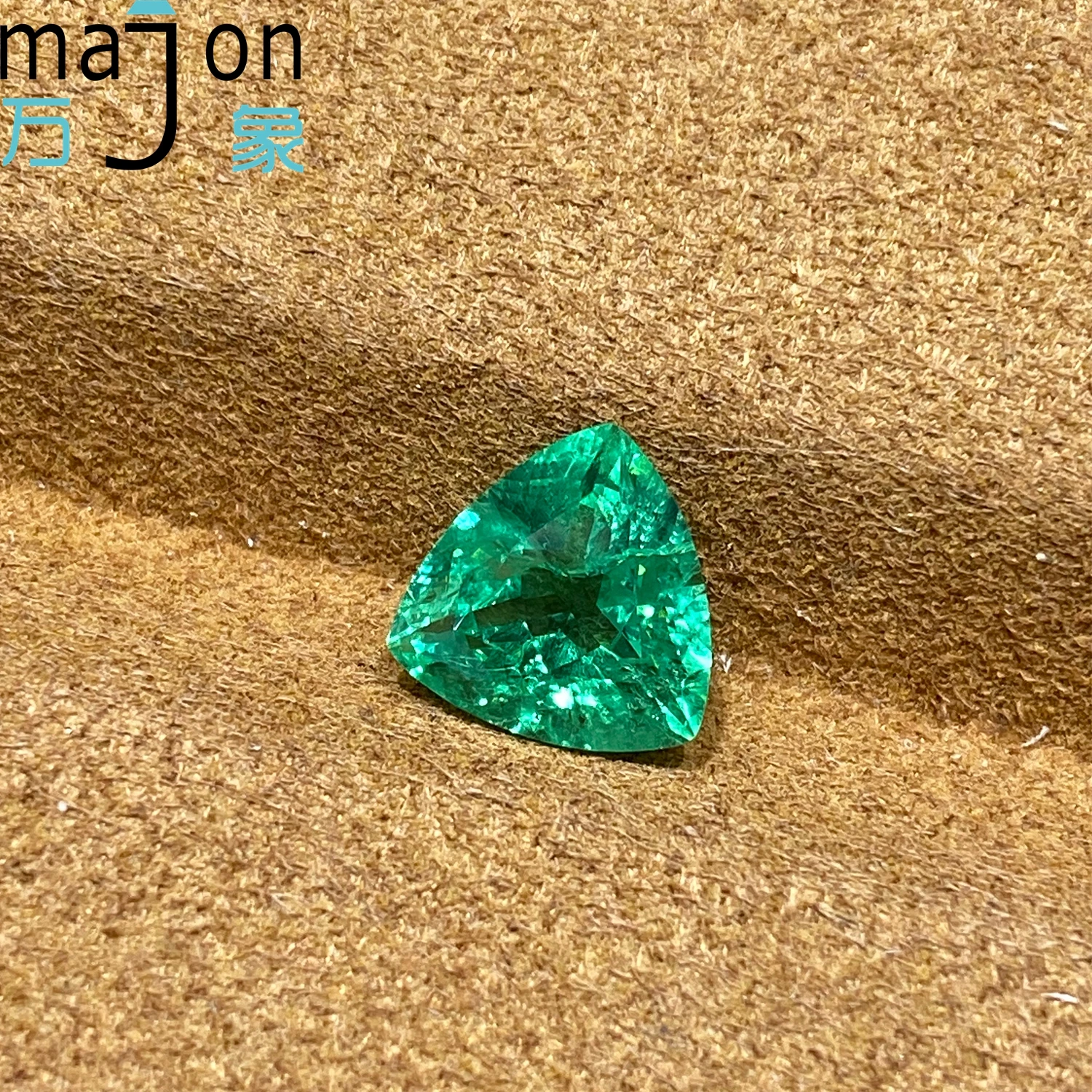 Pierre d'émeraude cultivée en laboratoire, coupe à la main, 1,5 ct, en forme de Trilliant colombien, avec certificat AGL pour la fabrication de bijoux