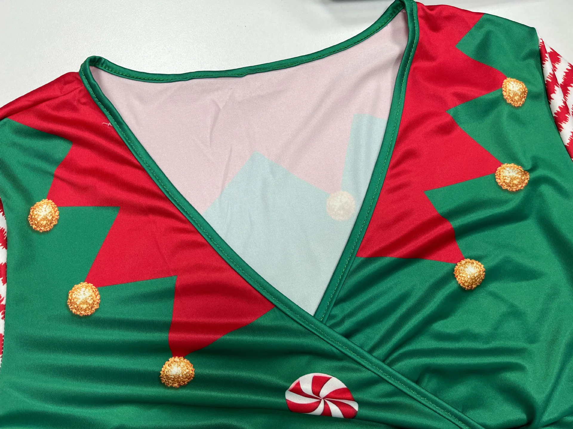 Weihnachts-Elfenkostüm für Damen, kurzärmelig, V-Ausschnitt, Taillengürtel, bedruckter ausgestellter Rock, Weihnachtsfeier, festliches Party-Cosplay-Kleid, Outfit 2026 – Detail 13