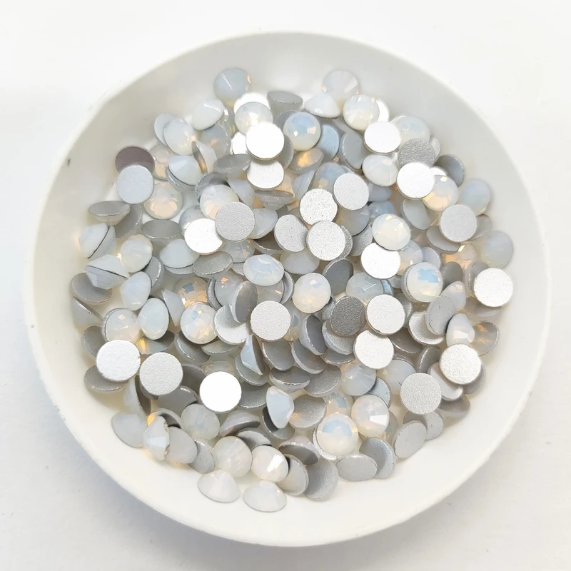 SS3-SS34 White Opal Glass Flatback Rhinestone Round Silver Bottom Glue On Crystal Stones for DIY Crafts Nail Art Decoration