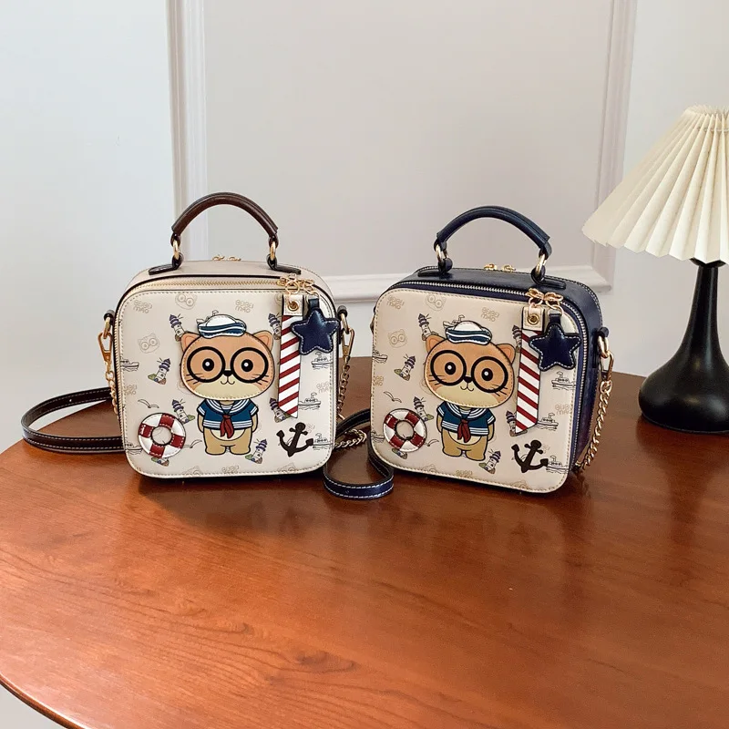 

2025 New Fashion Designer Cute Bear Bag - Soft Girl Cartoon, Commuting Versatile Messenger Makeup Box Handbag