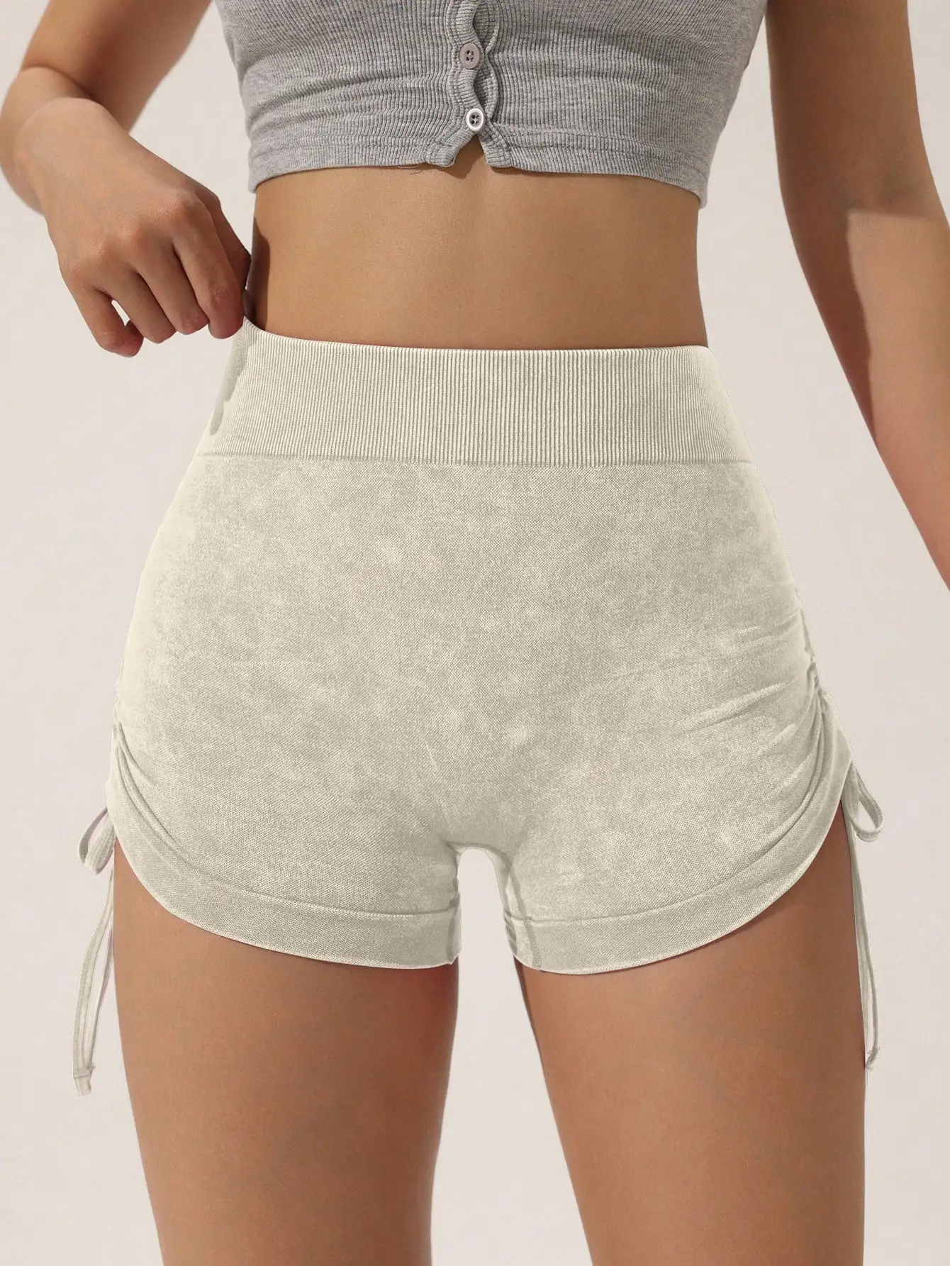 Kurze Shorts mit Kordelzug für Damen, pfirsichfarben, formgebend für den Po, ideal zum Fitness- und Radfahren, dreiteilige Hose, zum Laufen und für andere Sportarten, kurze Shorts. – Detail 15