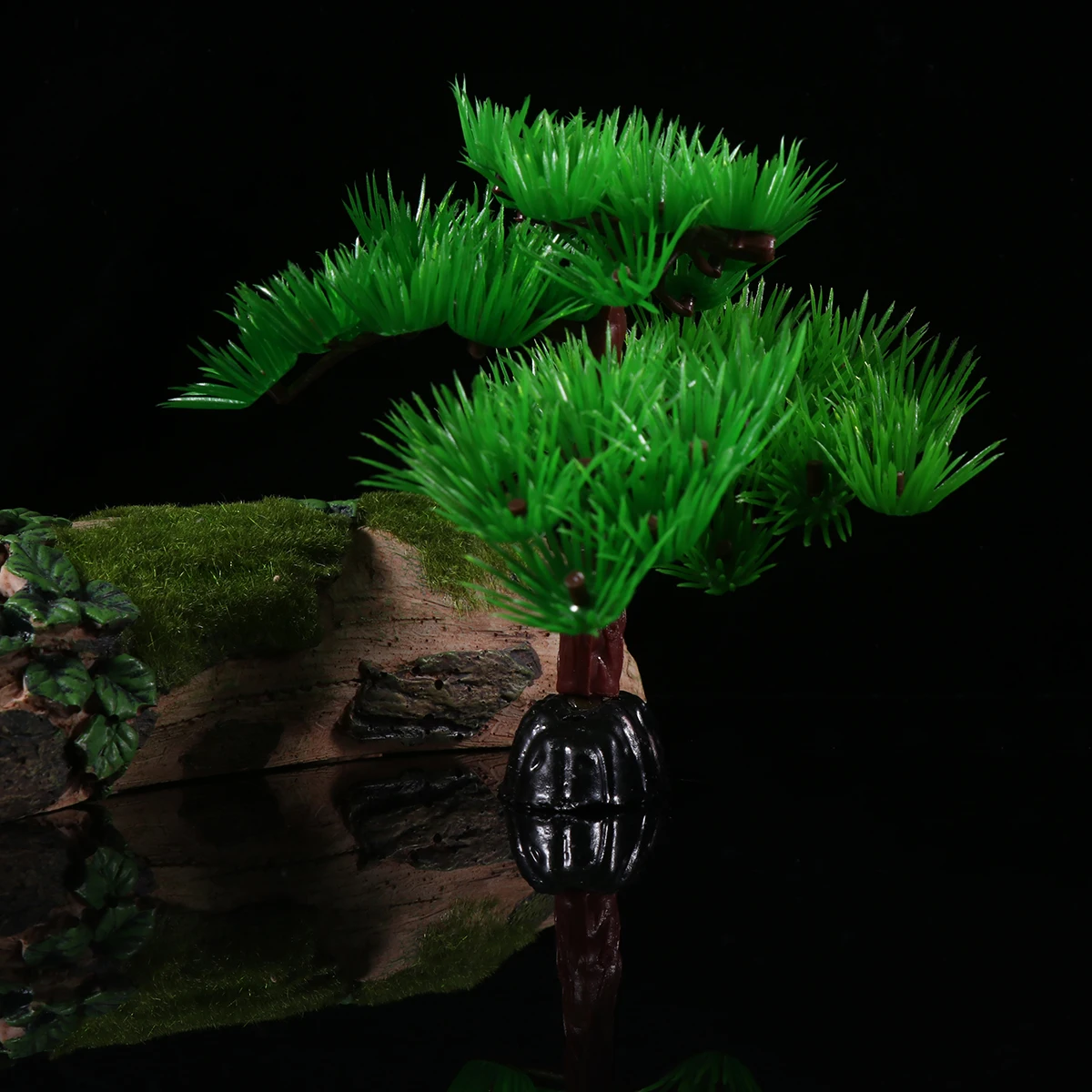 

1pc Aquarium Artificial Green Faux Lifelike Fish Tank Decorations for Betta Ornament Waterproof Safe Decoration for Aquariums