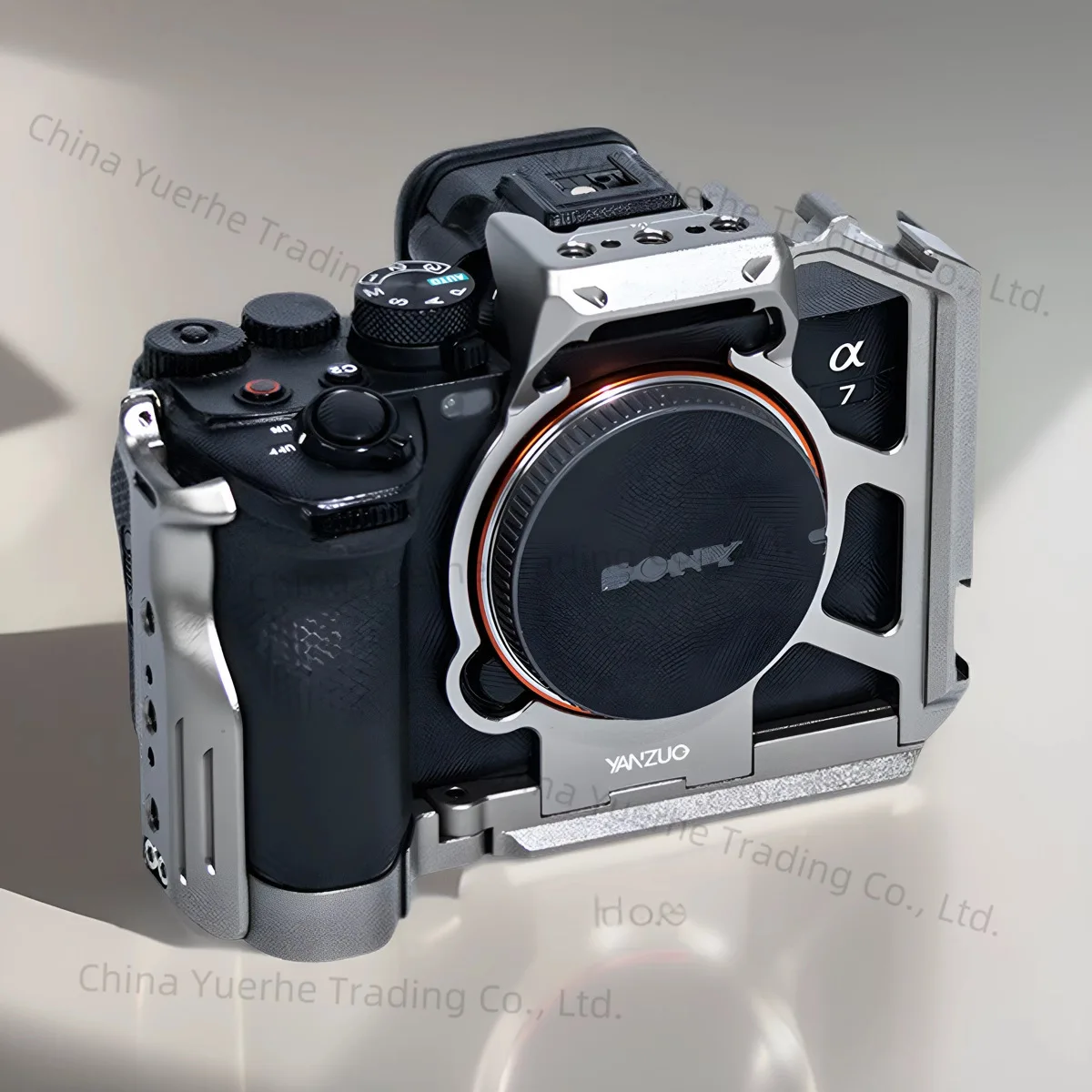 

Suitable for Sony A7M4 camera rabbit cage horizontal and vertical shooting metal expansion protection frame a7r5 rabbit cage