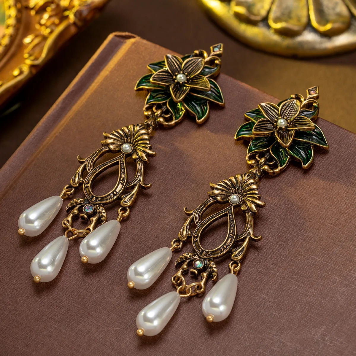 Medieval Flower Tassel Earrings Retro Palace Style Tassel Pearl Earrings Classy Flower Earrings