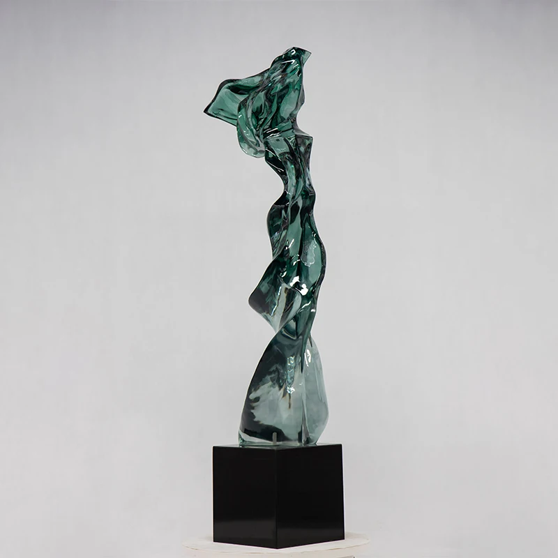 Luxury Resin Sculpture Living Room Accessory Ornaments Clear Resin Abstract Art