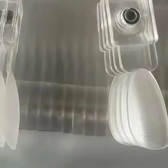 

24pcs Magnetic False Nail Tip Display Clear Natural Color Card Polish Gel Stand Board Nail Palette Manicure Nail Glue Practice