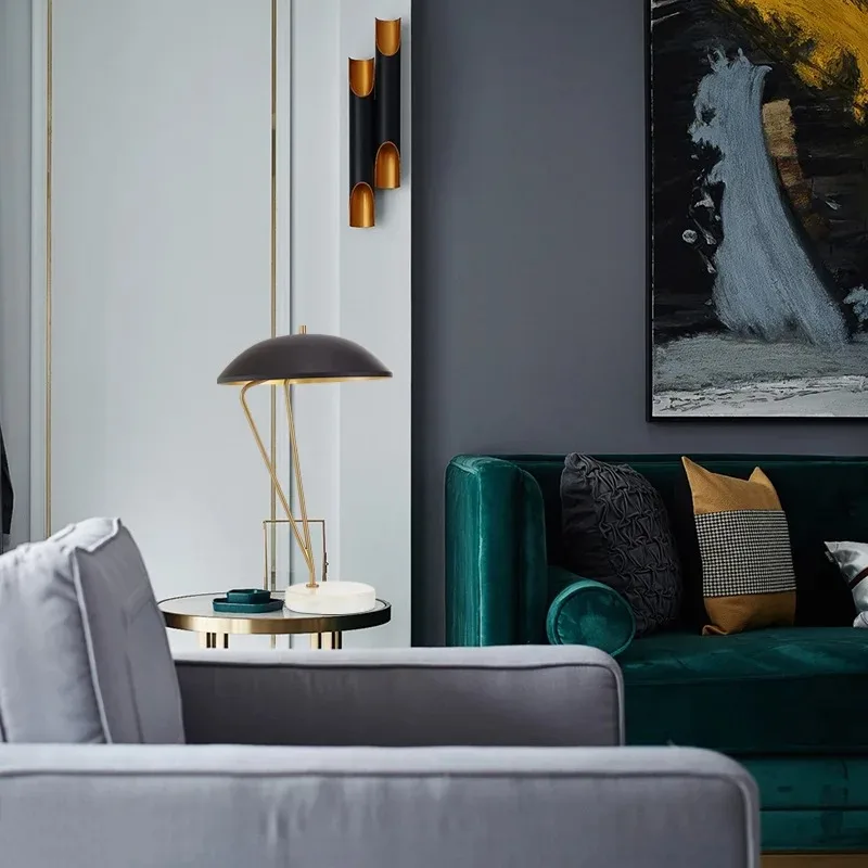 ما بعد الحداثة الإبداعية الفاخرة الرخام الحد الأدنى مصابيح طاولة LED السرير غرفة نوم دراسة شخصية الفن تصميم نموذج غرفة مكتب أضواء