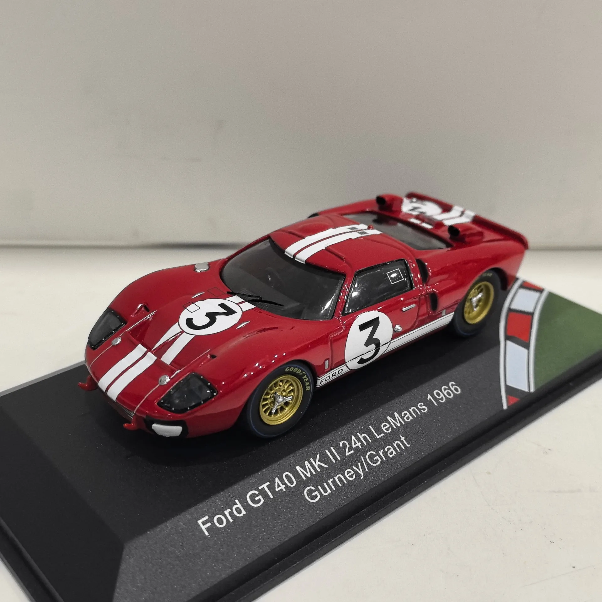 

Diecast CMR 1/43 Scale Ford GT40 Le Mans 3 1966 Le Mans 24 Hours Alloy Car Model Collectible Toy Gift Souvenir Display Ornament