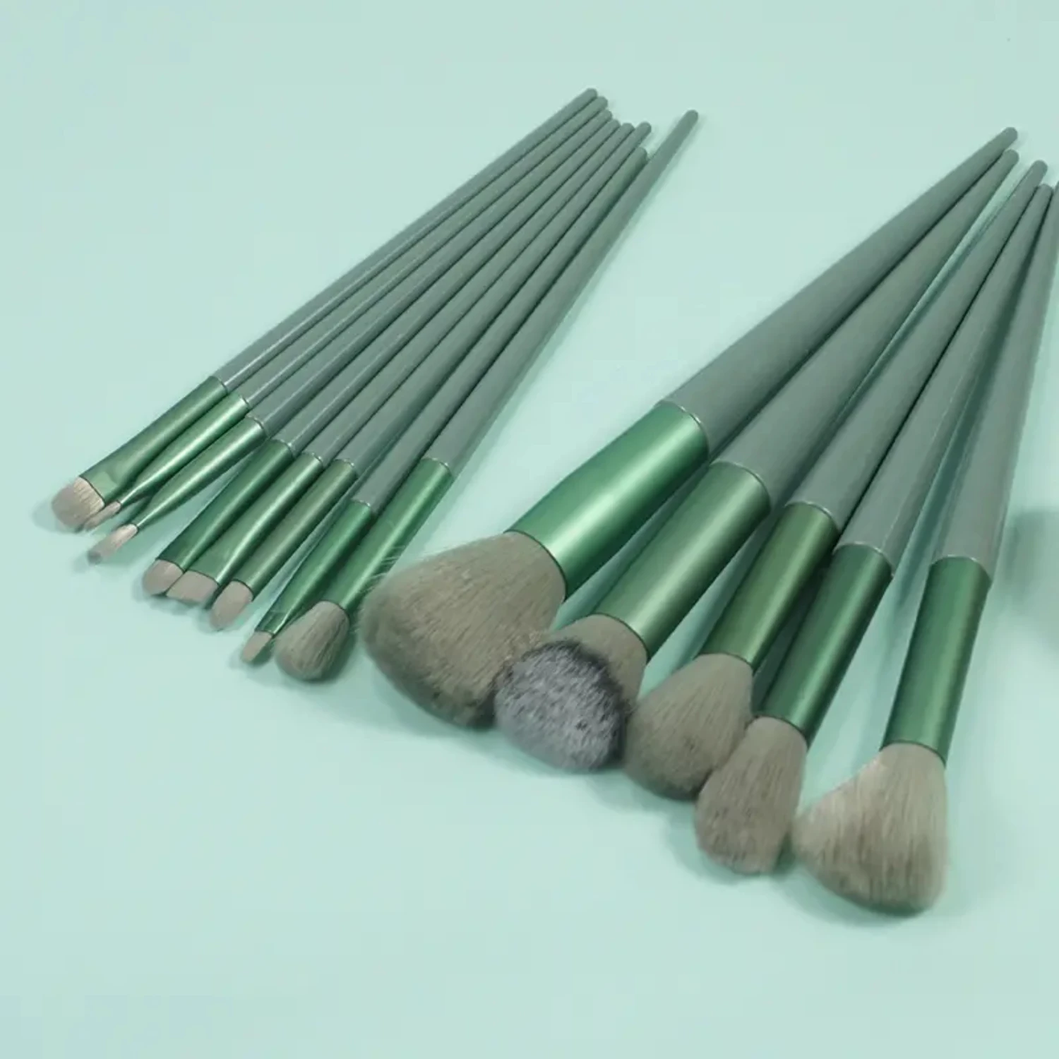 Conjunto luxuoso de 13 peças de pincéis de maquiagem para base, pó, corretivos, sombras, inclui saco de presente