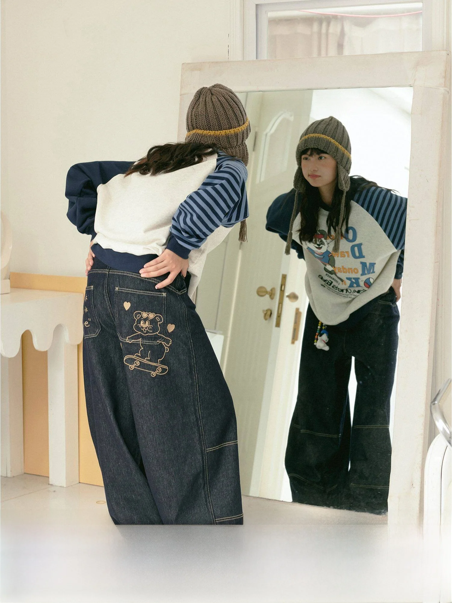

Retro Wide Leg Denim Jeans Women Loose Fit Straight Cut Cuffed Casual Pants Bear Embroidery Oddmaker Ladies Jeans