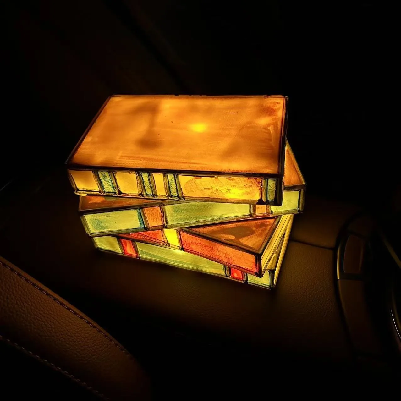 Stained Glass Stacked Books Lamp Resin Handicraft Table Lamp 3D Puzzle Reading Lighting Vintage Table Lamp for Kids