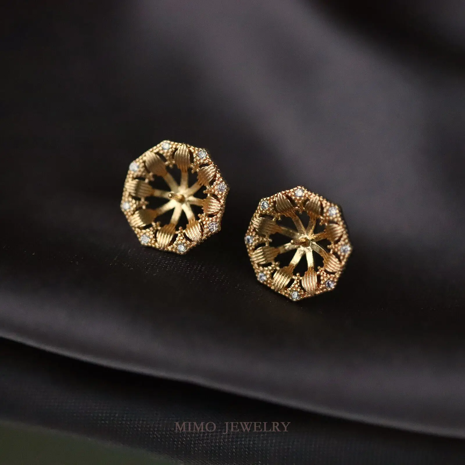 

Copper-plated Real Gold Retro Elegant Octagonal Empty Stud Earrings, Earclips DIY Handmade Accessories