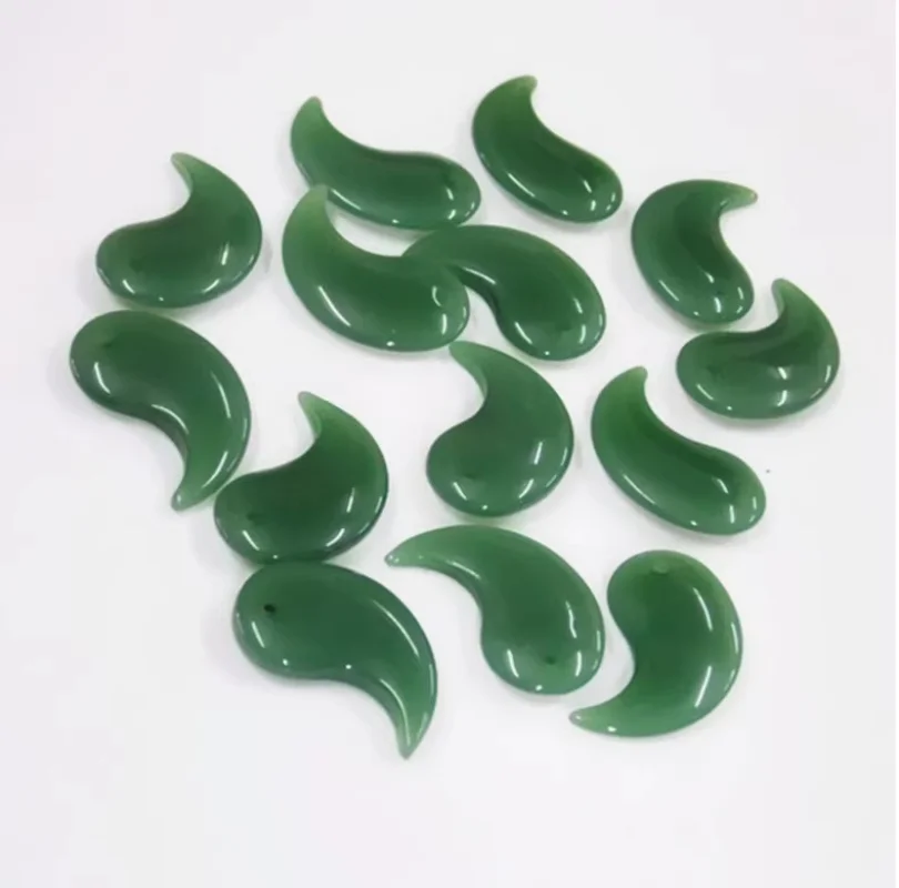 Green aventurine Magatama Shinto amulet pendant