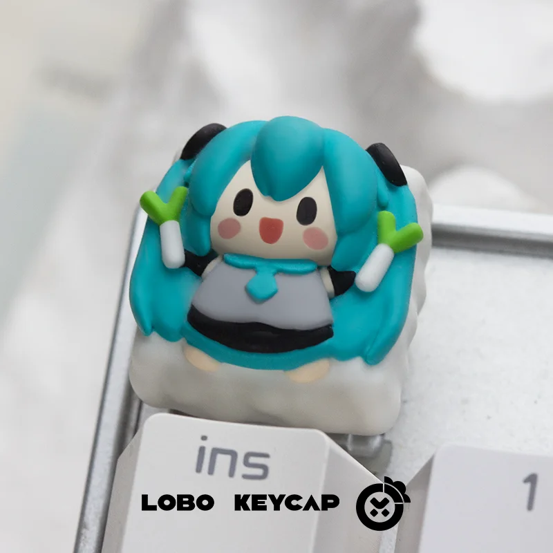 

Miku Resin Art Keycap, персонализированная механическая клавиатура, анимационная тема, колпачок для ключей, 1 шт., Q-версия, колпачок для ключей, игрушки