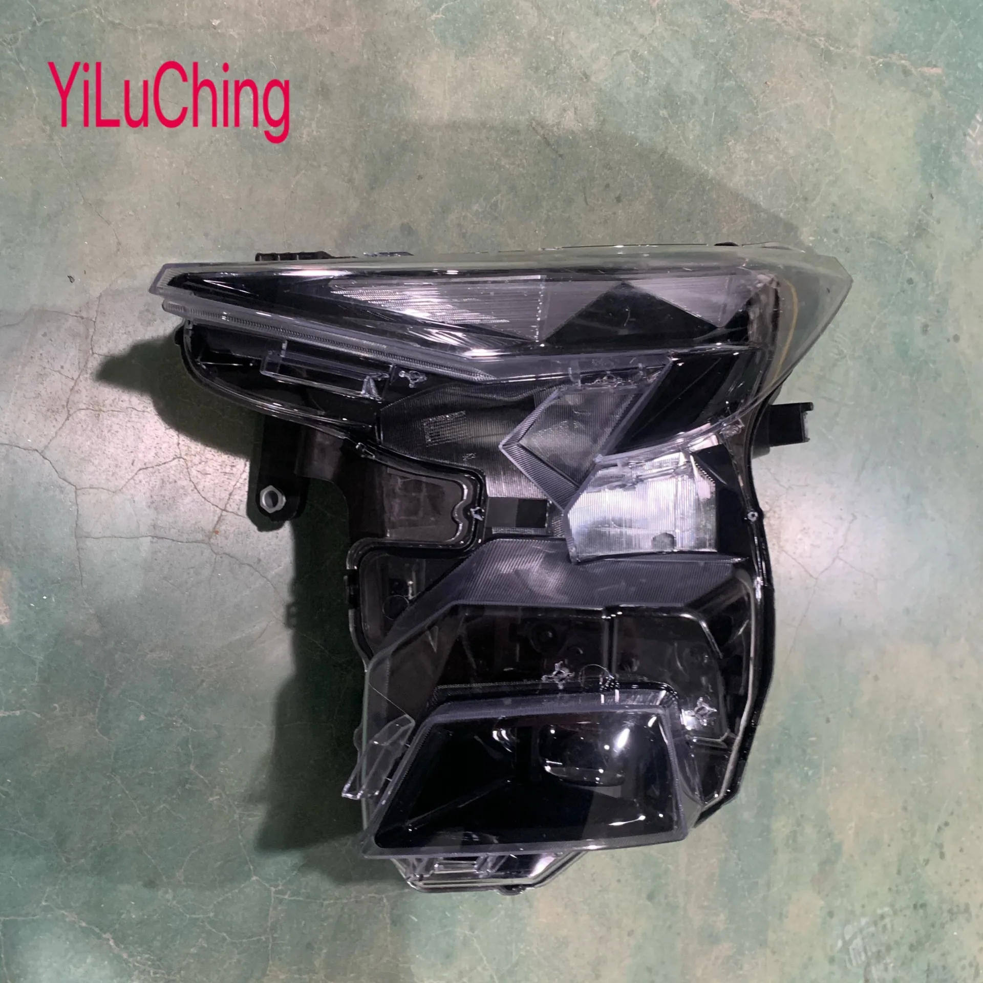 

Фара в сборе для Trumpchi GS3 GN3, новые модели 23-26, GAC GS3 Emzoom, фара Shadow Speed
