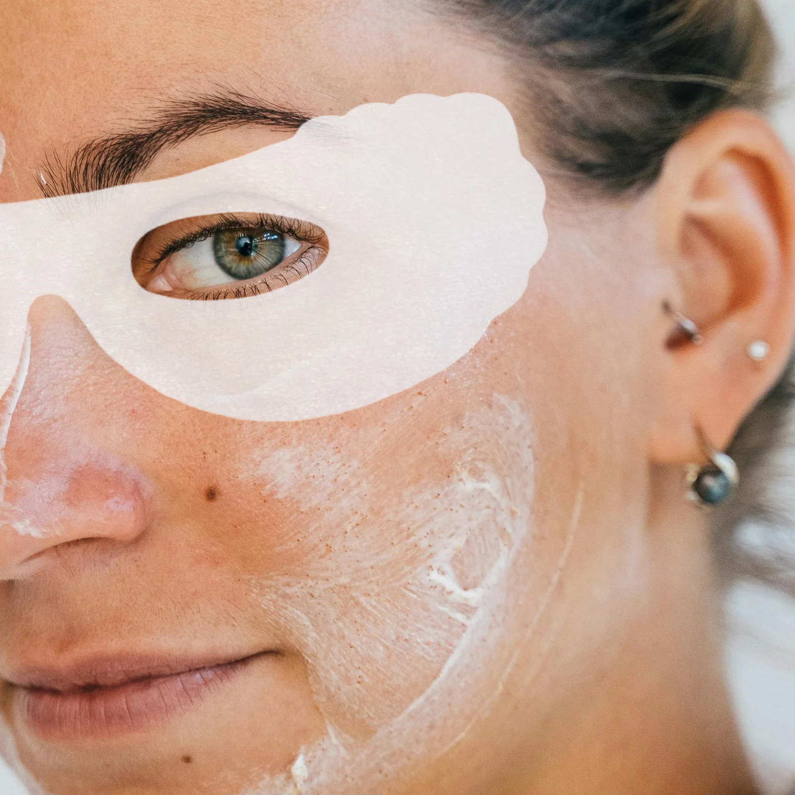 

200pcs Eye Wet Compress Pads Ultrathin Cooling Mask White Nonwoven Moisture Retention Cotton Soft Patch Travel