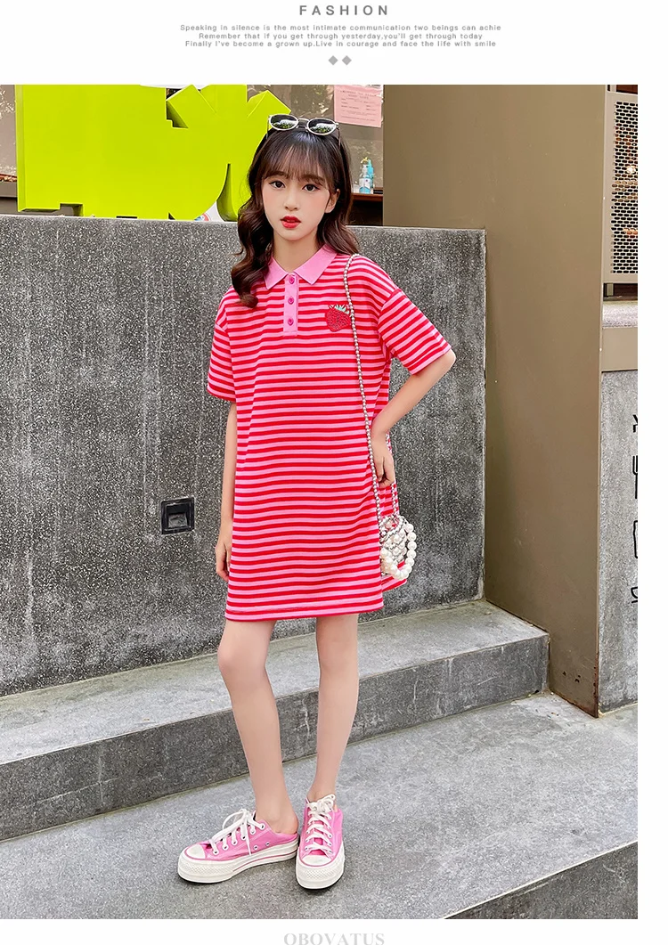 Elegantes gestreiftes Kinderkleid mit Erdbeer-Motiv für Mädchen, neues Design, kurzärmeliges Polokleid, lässige Baumwoll-Sommerkleidung für Kinder – Detail 5
