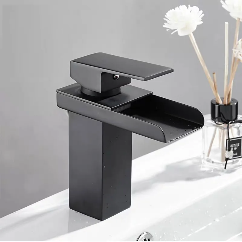 Brass Basin Sink Bathroom Faucet Deck Mounted Hot Cold Water Basin Mixer Taps Matte Black Lavatory Sink Tap Crane Mixer Tapware