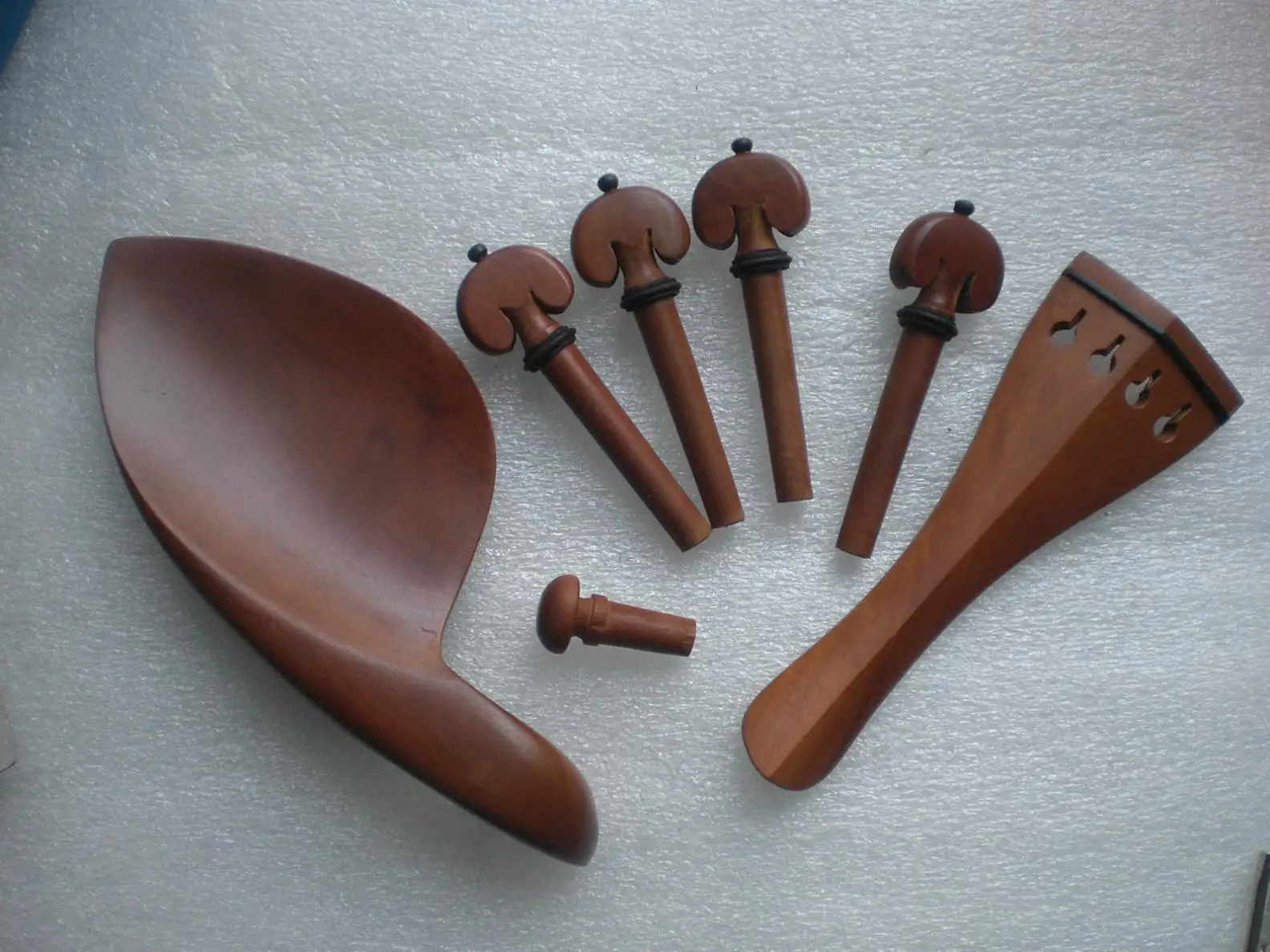 1 Set Jujube Violin Parts With Ebony Collar In Different Chin Rest 4/4