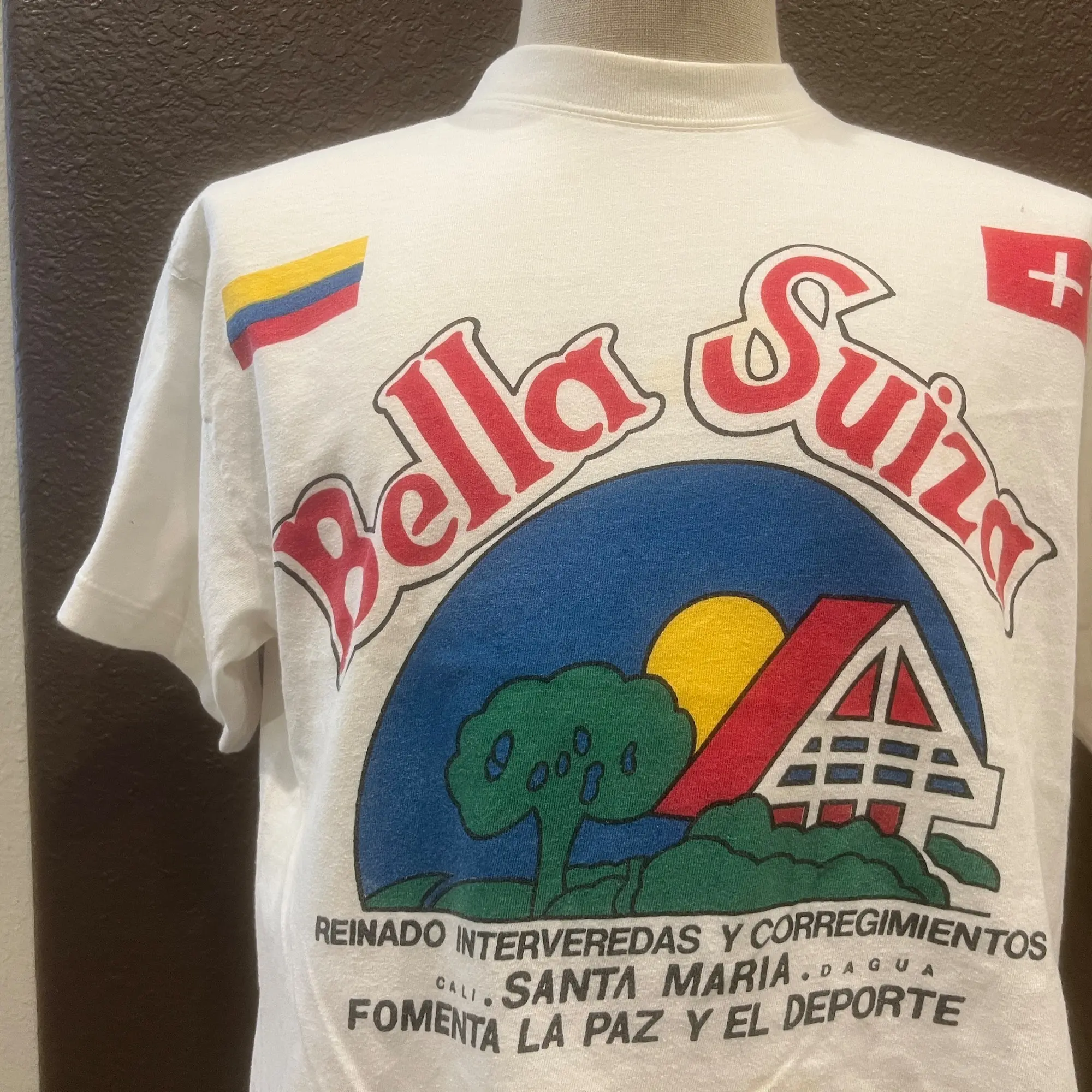 Vintage 90's Bella Suiza White T Shirt Size M