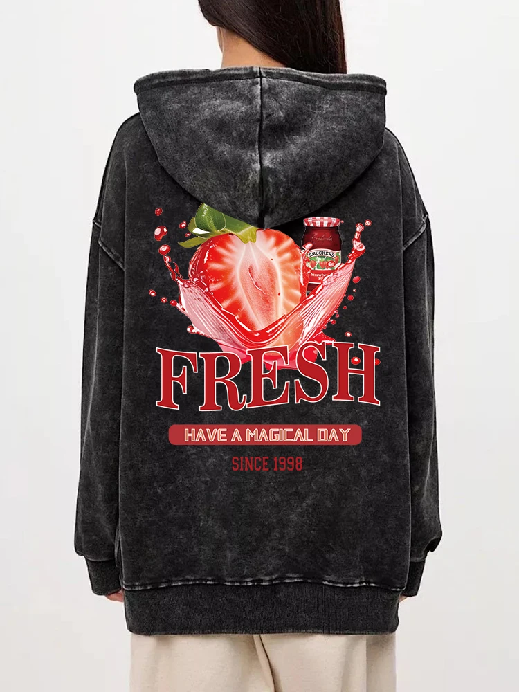 

Fashion Womans Washed Hoodie Fresh Strawberriy Printed Streetwears Warm Cotton Oversize Pullovers Autumn Winter Couple Clothes