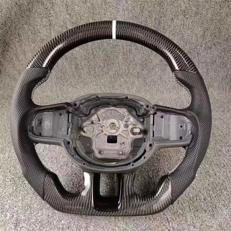 Custom Leather Steering Wheel Modification Car Accessories for Volvo XC60 XC40 XC90 S60 S90 V60 V40 Carbon Fiber Steering Wheel